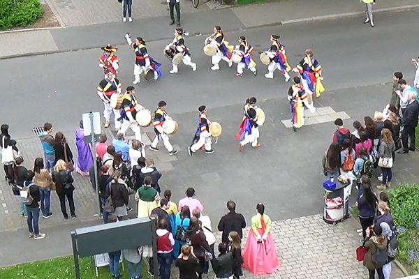 Pungmul-Gruppe der Koreanischen Schule Bochum